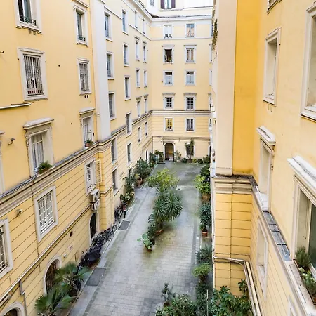 Aetius 12 Relais 4* Roma