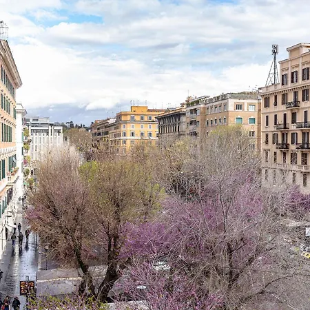 Aetius 12 Relais 4* Rome