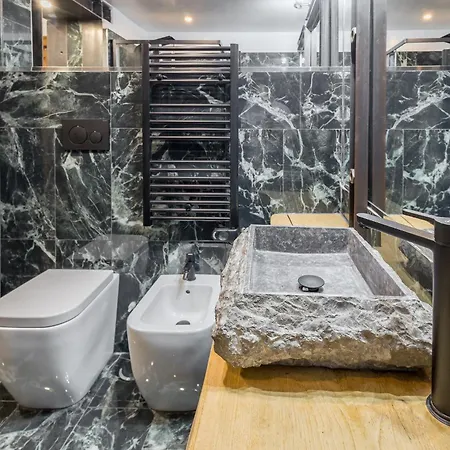 Aetius 12 Relais 4* Roma